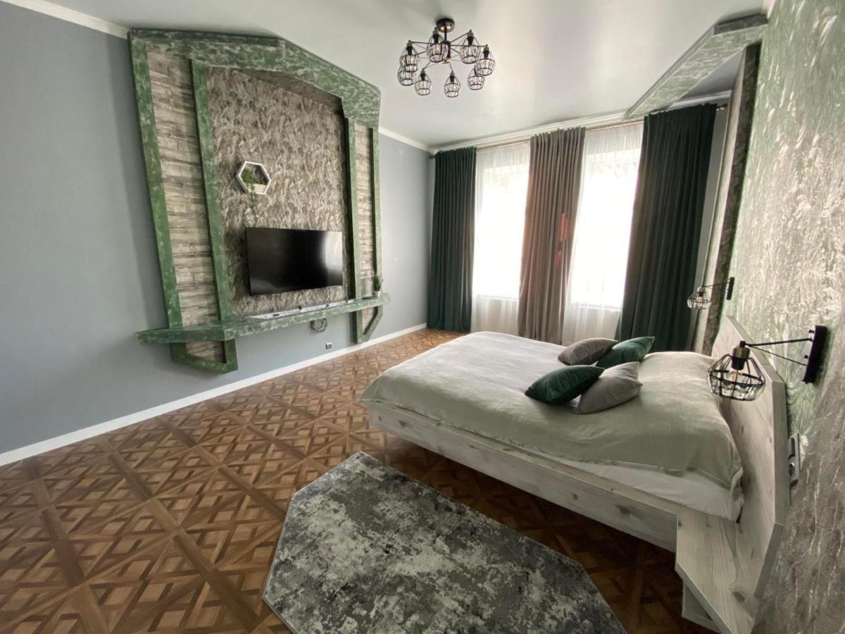 Apartment On Balabana Street Lviv Exterior photo