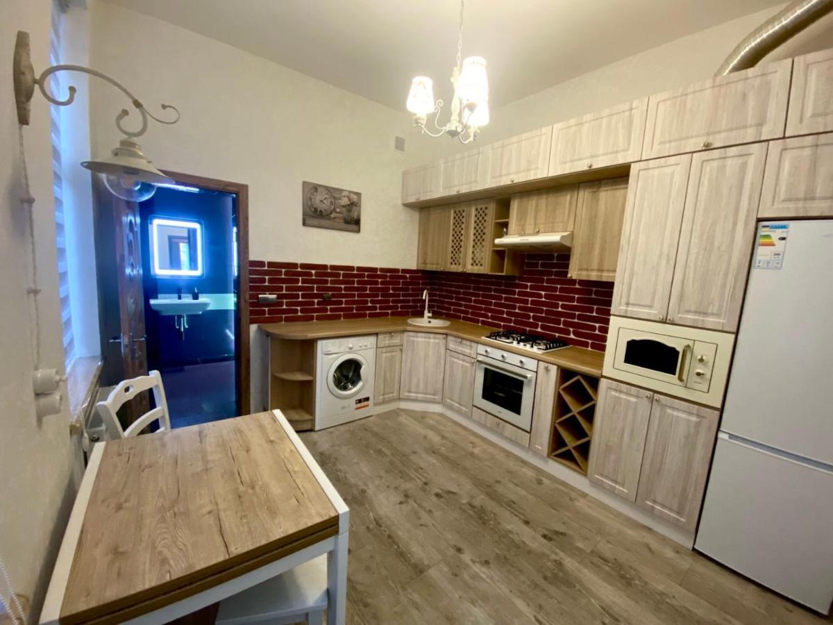 Apartment On Balabana Street Lviv Exterior photo